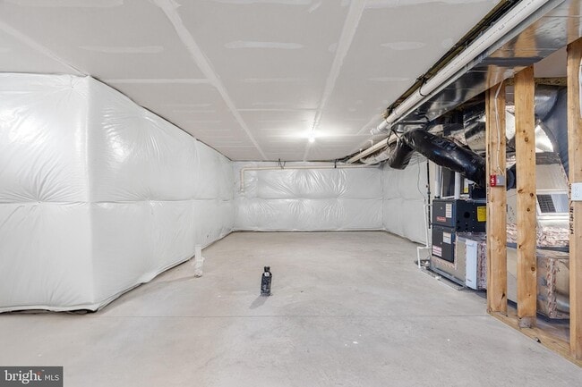 Building Photo - 1022 Fawn Haven Walk