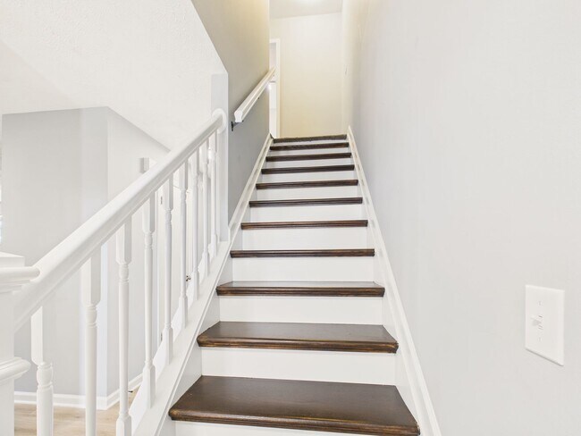 Building Photo - Beautiful Spacious Single Family in Blue Meadow Farms