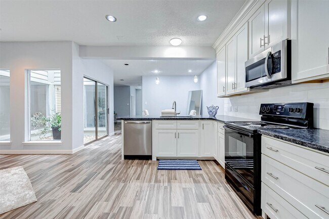 Building Photo - 395 Rancho Bauer Dr