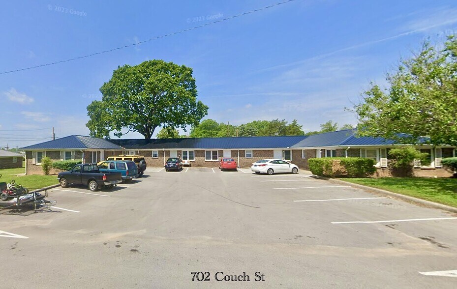 Building Photo - 500 Skyline Dr