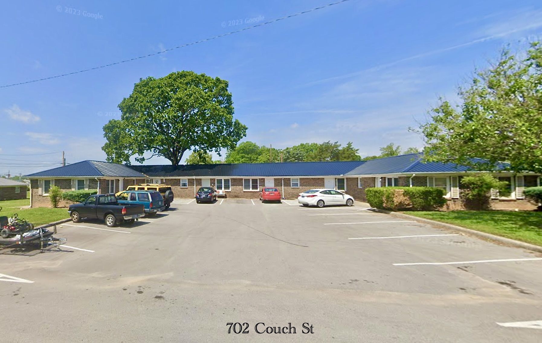 Building Photo - 412 Greggview St