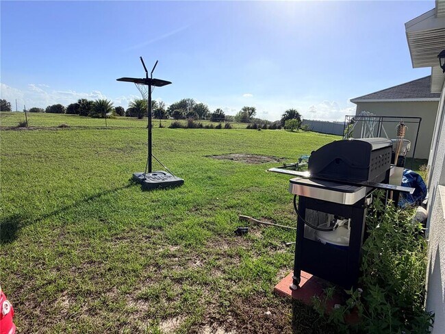 Building Photo - 1156 Cambridge Dr