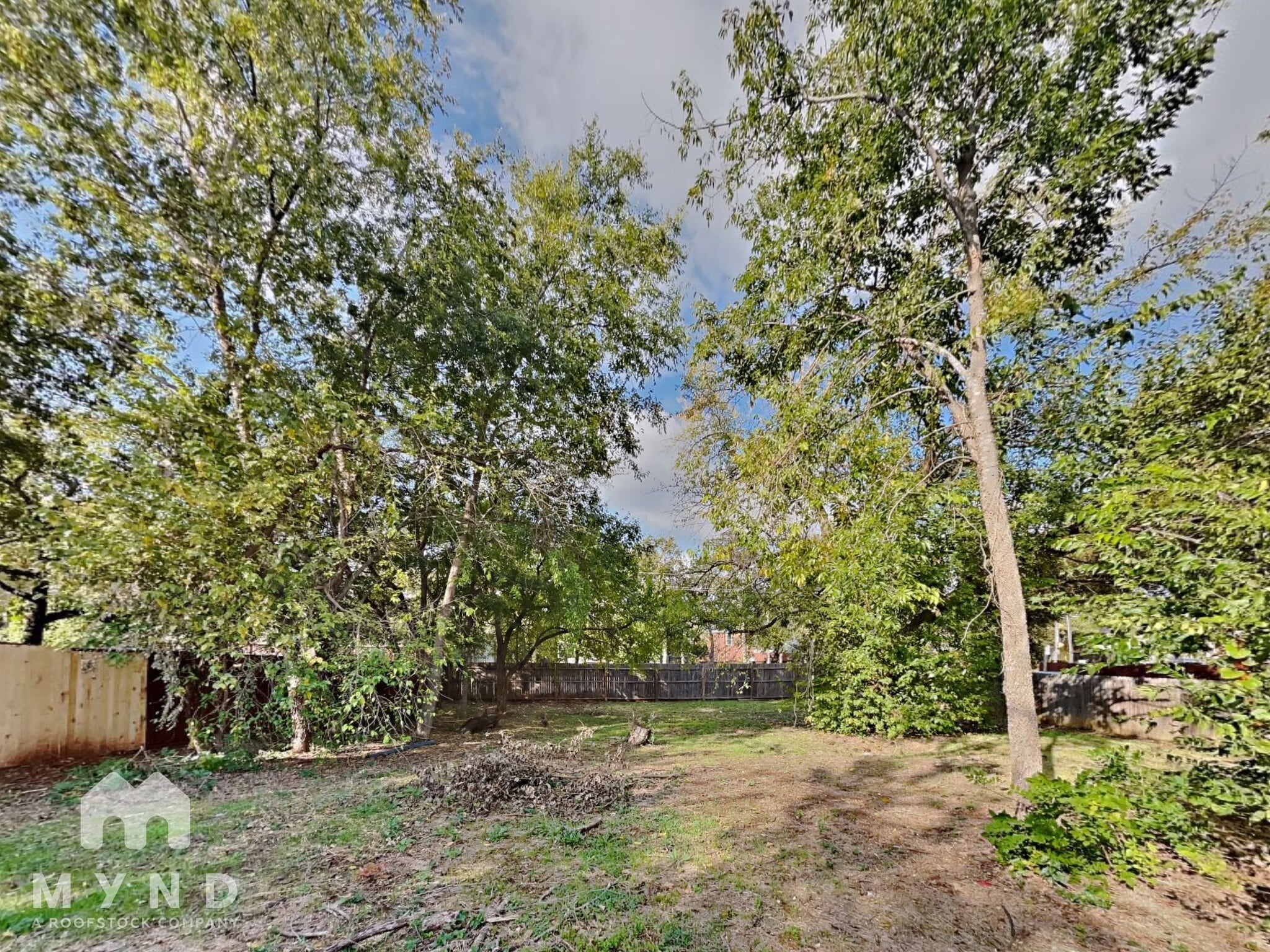 Building Photo - 12 The Briars