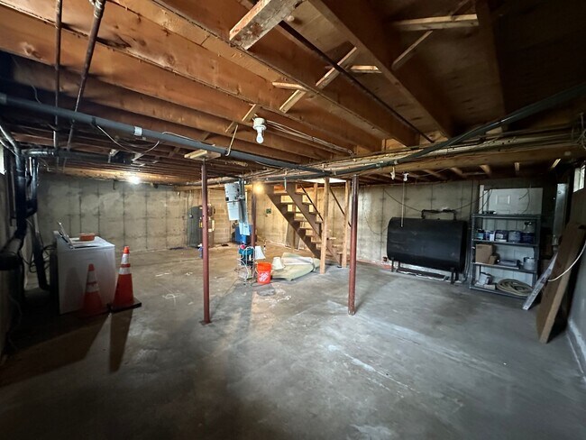 Building Photo - 169 Rocky Hill Rd