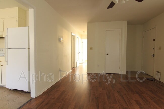 Building Photo - 38 Cotswold Terrace