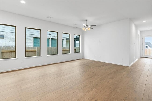 Building Photo - 154 Blackborrow Dr