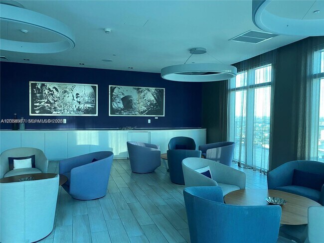 Building Photo - 1100 S Miami Ave