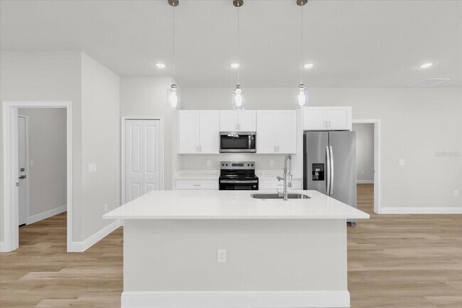 Building Photo - 3935 SW 151st Pl