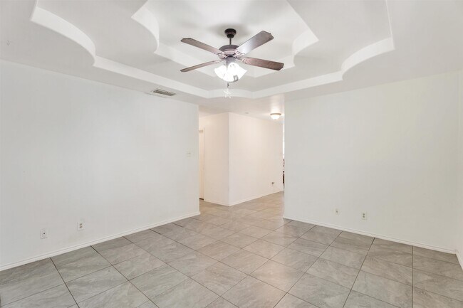 Building Photo - 823 Witherspoon Loop
