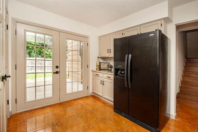 Building Photo - 1609 Brentwood Dr