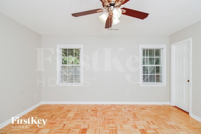 Building Photo - 5807 Running Ridge Rd