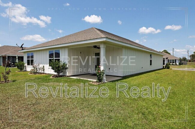 Building Photo - 22360 Aleutian Ave