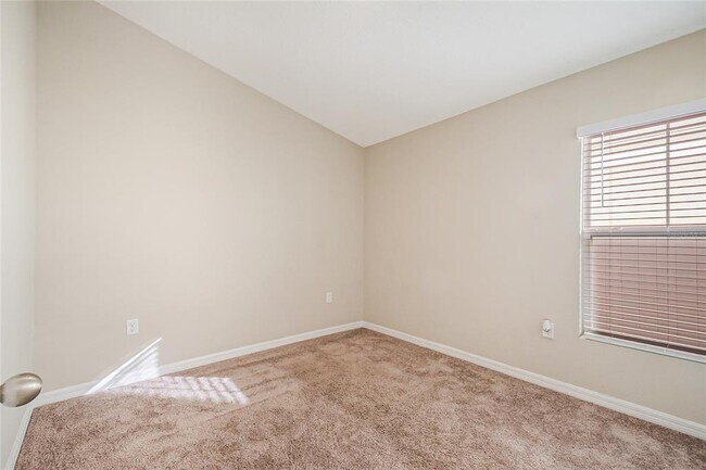 Building Photo - 1345 Derry Ave