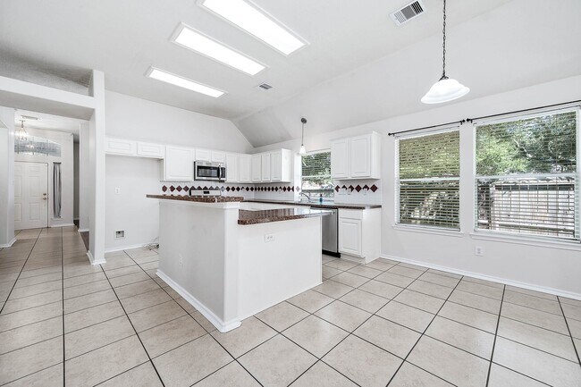 Building Photo - 3347 Pebble Beach Ln