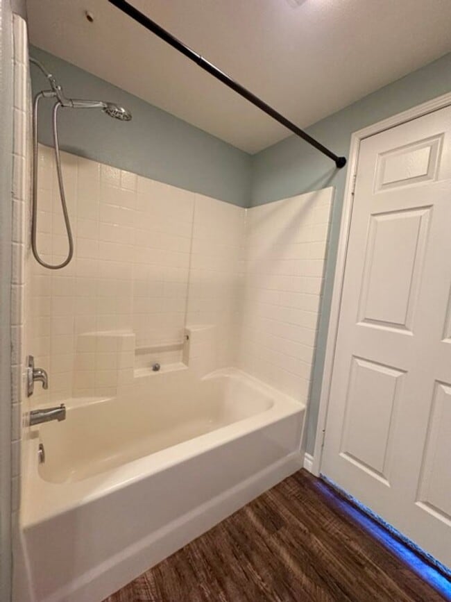 Building Photo - Upgraded 1BD/1BA Condo in Gated Temecula C...