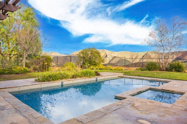 Building Photo - 21603 Glen Canyon Pl