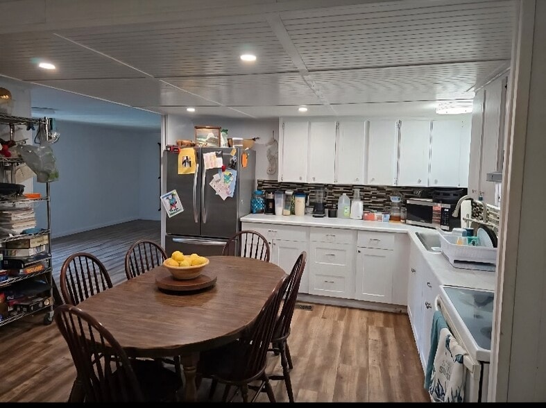 Building Photo - 9450 CA-53