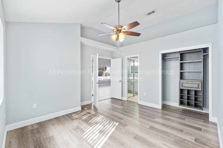 Building Photo - 110 Parkwood Dr