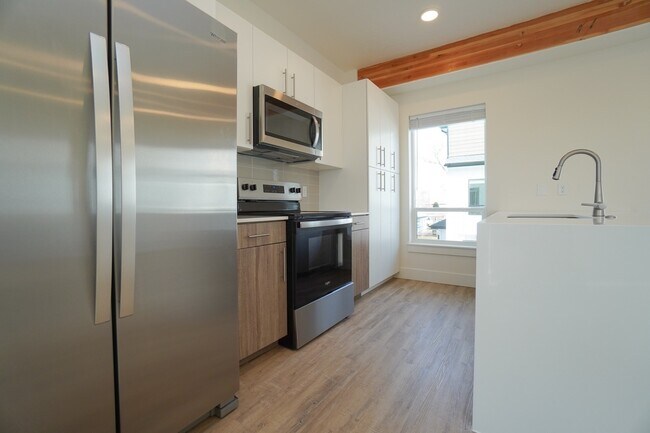 Building Photo - 4625 N Iota Ln