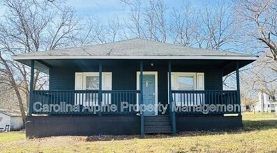 Building Photo - 317 N Dilling St