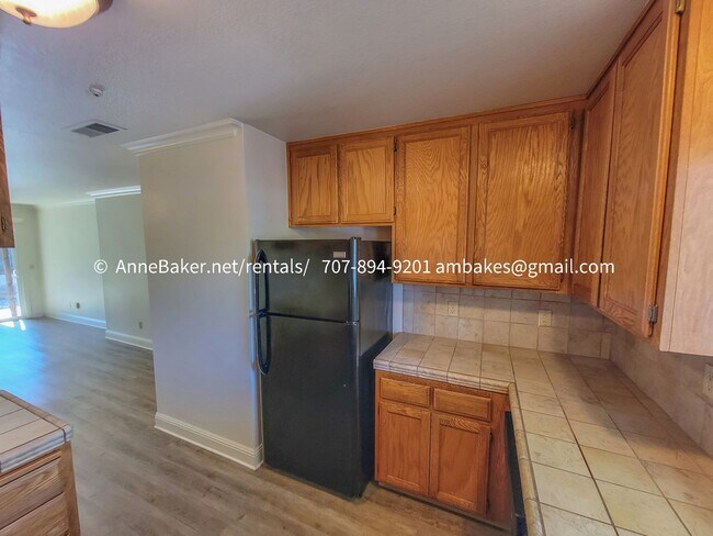 Building Photo - 217 Elbridge Ave