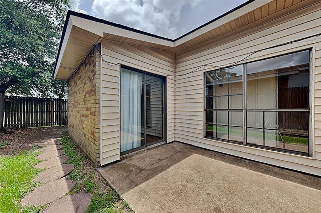 Building Photo - 7313 Pineberry Rd