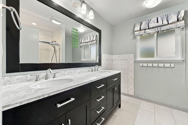 Building Photo - 15799 Apollo Heights Ct