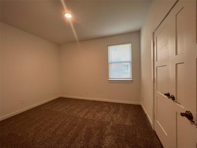 Building Photo - 14162 Primrose Rdg Ln