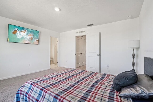 Building Photo - 5931 Chestnut Grv Pl