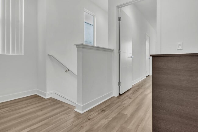 Building Photo - 5086 Long Beach Blvd