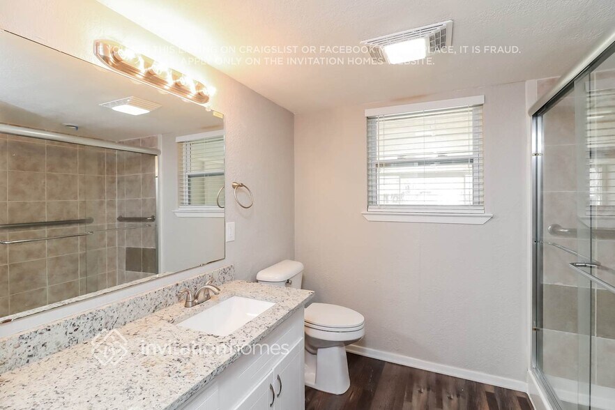 Building Photo - 1003 Rosewood Ln