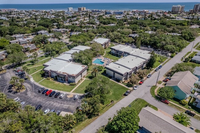 Building Photo - Fully Furnished 2Bedroom in Coronado Cove