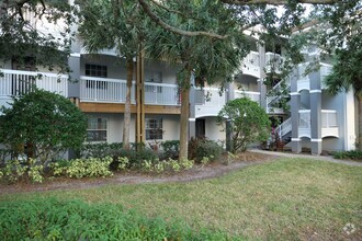 Building Photo - Spacious 2-Bed, 2-Bath Condo on the 3rd Fl...