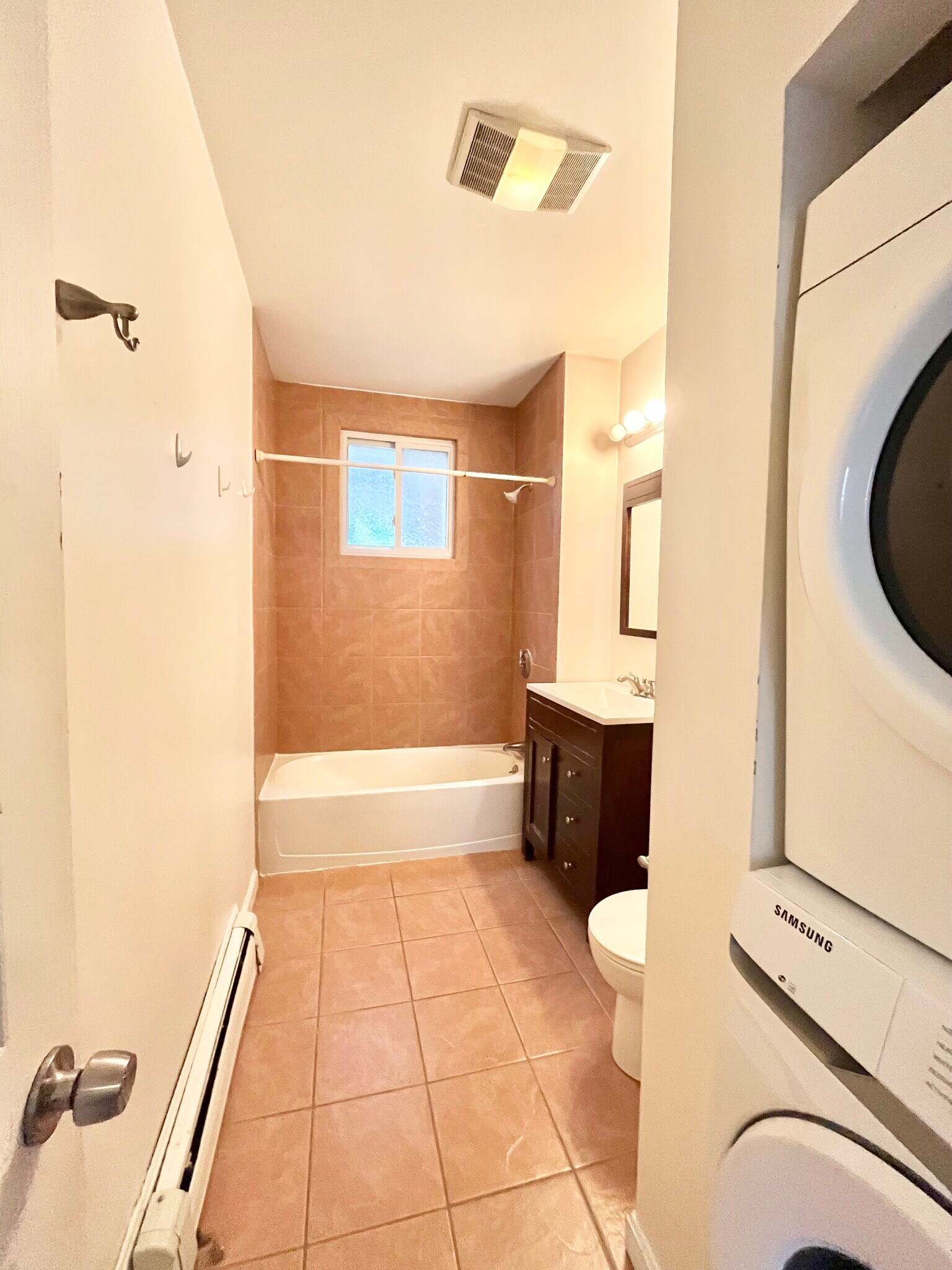 Building Photo - 52 Delle Ave