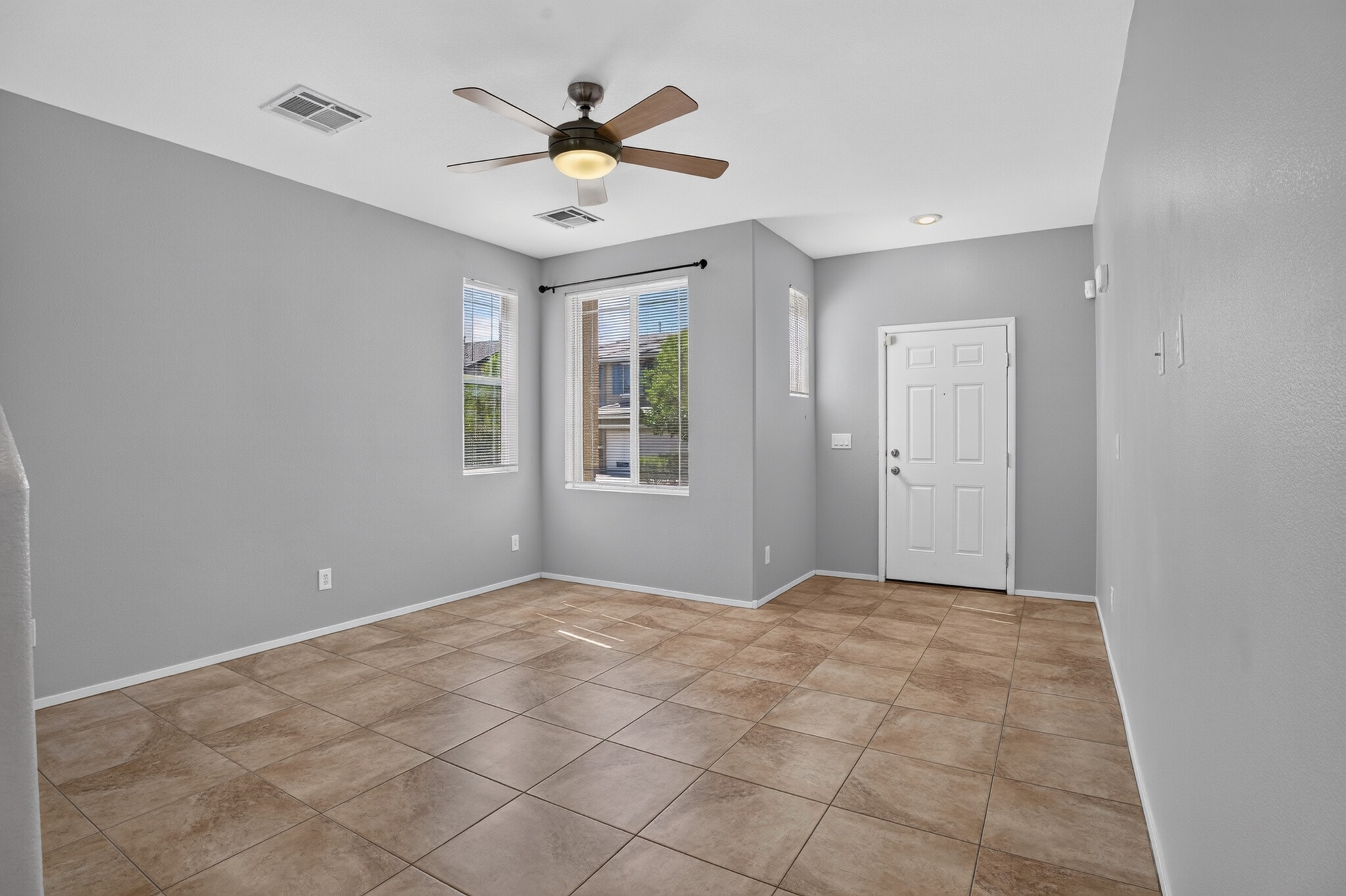Building Photo - 10648 Bandera Mountain Ln