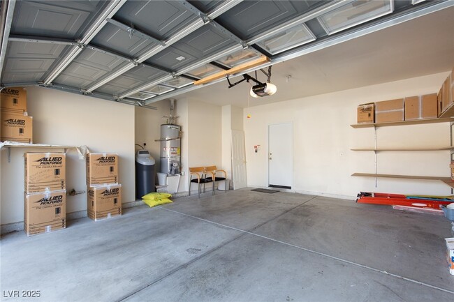 Building Photo - 2738 Grande Valley Dr