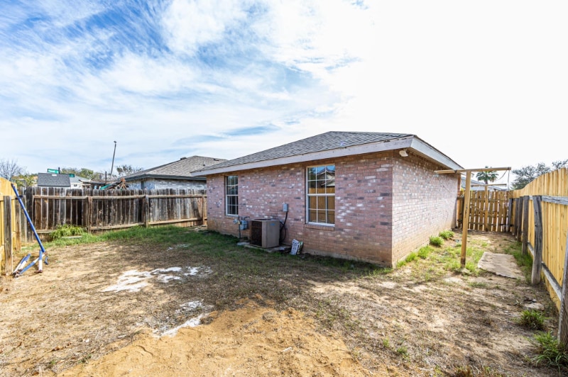 Building Photo - 604 Gage Loop