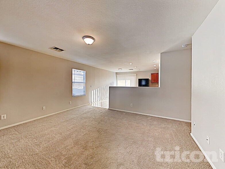 Building Photo - 5013 S 24th Ave