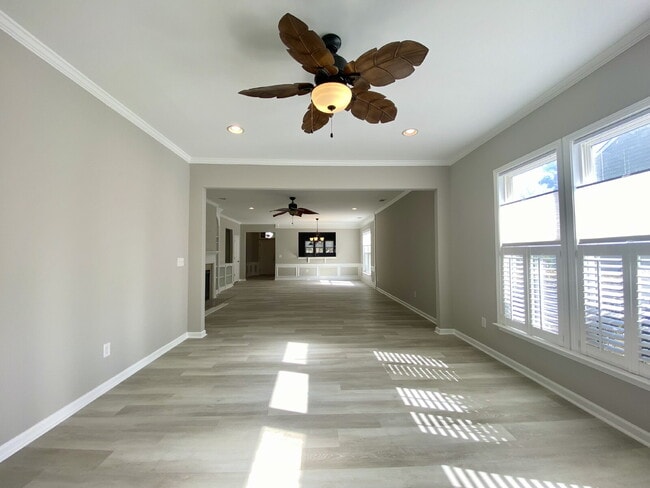 Building Photo - Three-bedroom ranch style home located in Baynard Park!