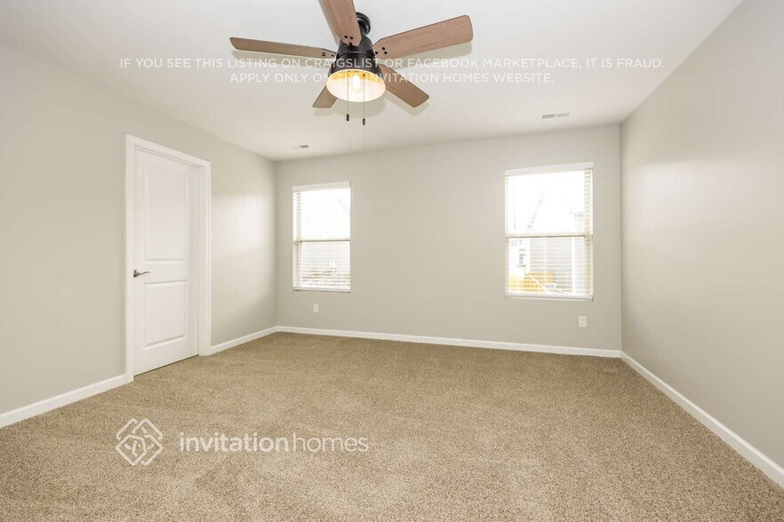 Building Photo - 1047 Lonergan Cir