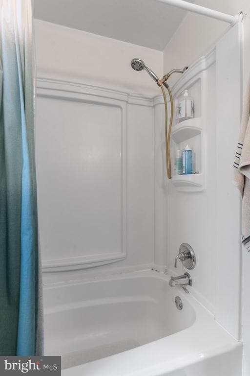 Building Photo - 5816 N Kings Hwy