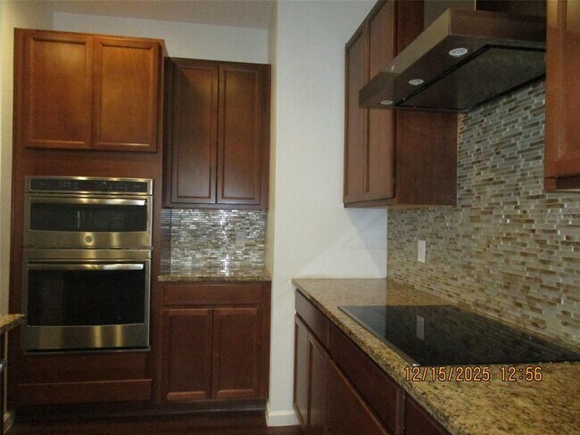 Building Photo - 3230 Stratton Cir