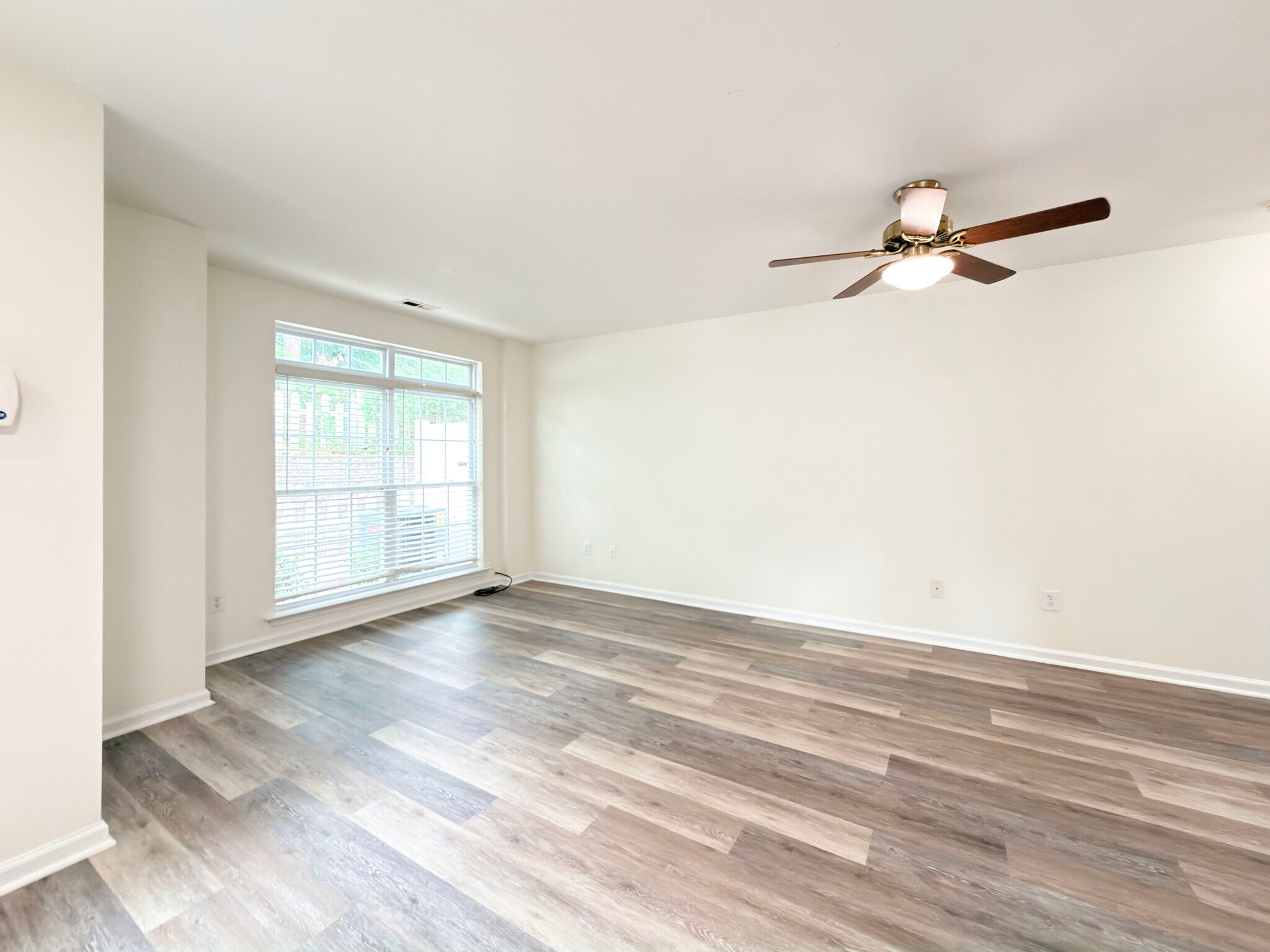 Building Photo - 3021 Barrymore St
