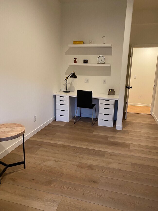 Office - 8287 Mannix Dr