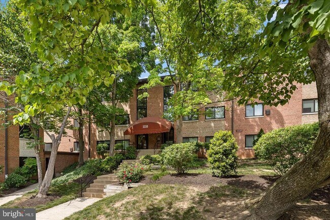 Building Photo - 3330 S 28th St