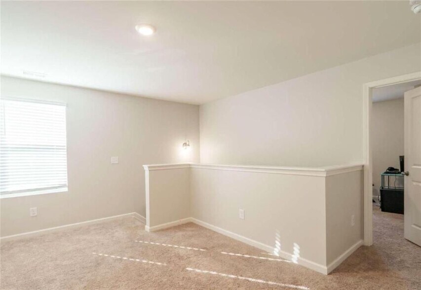 Building Photo - 449 Mccall Wy