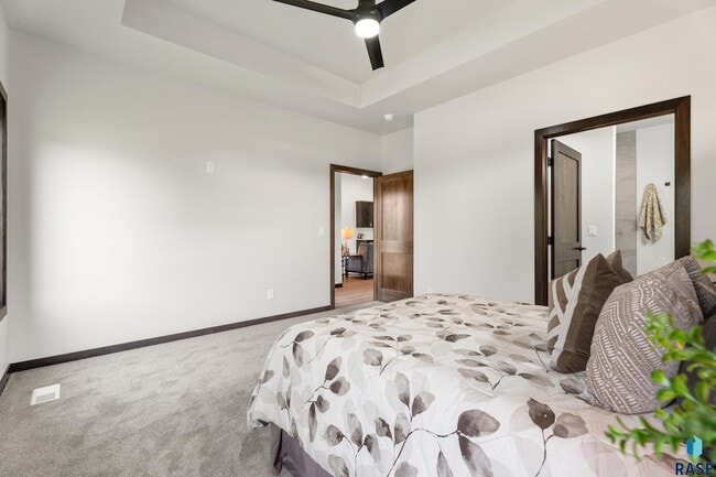 Building Photo - 1113 S Foss Ave