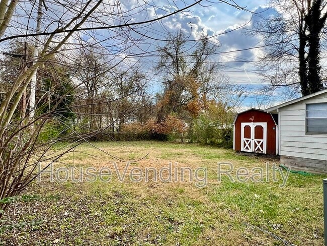 Building Photo - 507 Arthur Ave