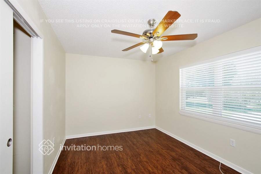 Building Photo - 3167 Windchime Cir S