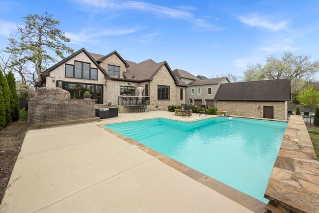 Building Photo - 4603B Lealand Ln